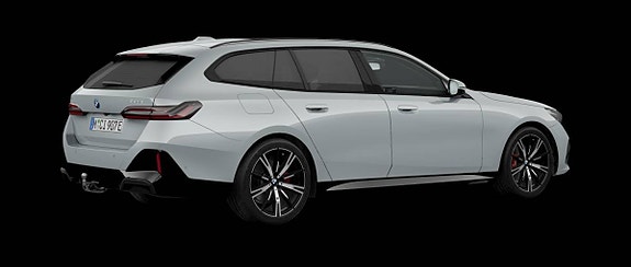 BMW 530e 2 of 3