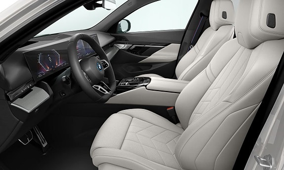 BMW 530e 3 of 3