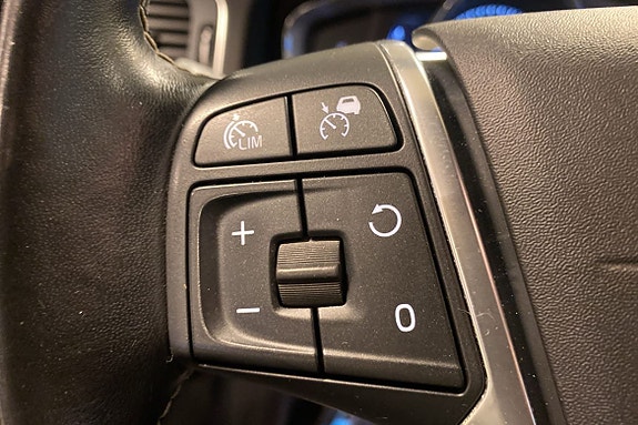 Volvo V60 24 of 29