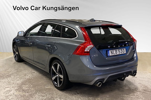 Volvo V60 4 of 29