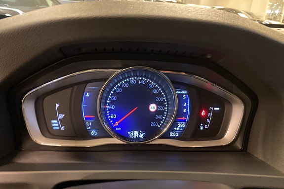Volvo V60 22 of 29