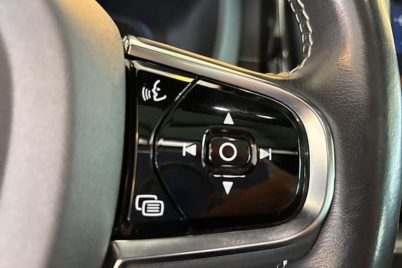 Volvo XC60 24 of 30