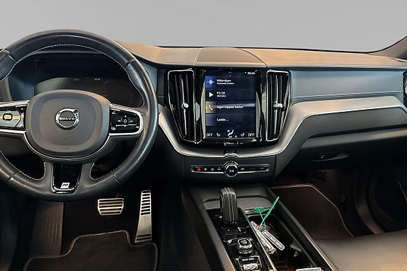 Volvo XC60 9 of 30