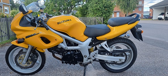 Suzuki SV650 2 of 4