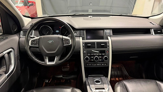 Land Rover Discovery Sport 11 of 16