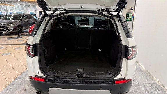 Land Rover Discovery Sport 7 of 16