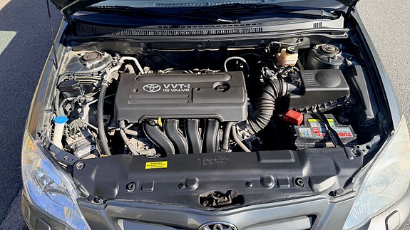 Toyota Corolla 12 of 16