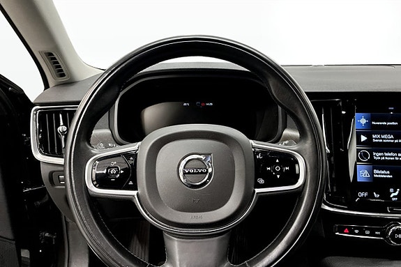 Volvo V90 Cross Country 7 of 9