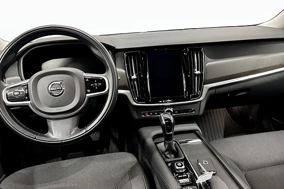 Volvo V90 Cross Country 4 of 9