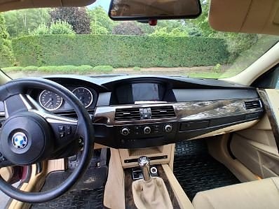 BMW 525i 5 of 5