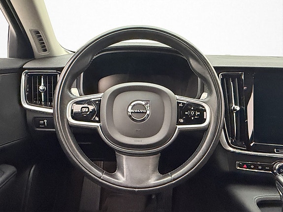 Volvo V90 10 of 30