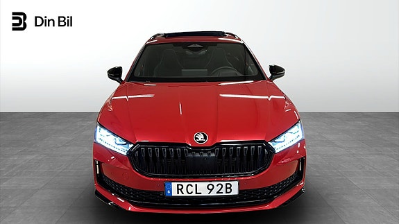 Skoda Superb 4 of 16