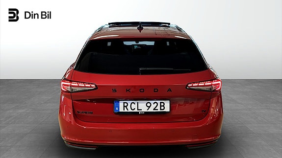 Skoda Superb 5 of 16