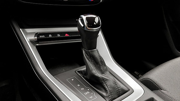 Audi Q3 13 of 14