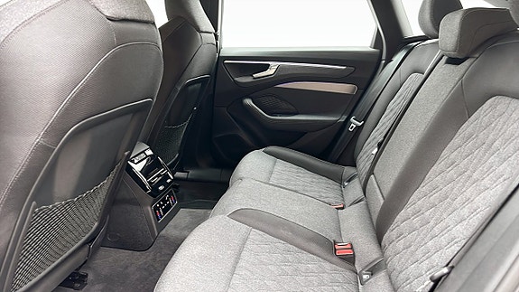 Audi A6 16 of 16
