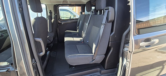 Ford Transit Custom 4 of 6