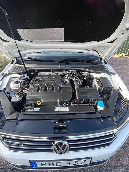 Volkswagen Passat Alltrack 7 of 7