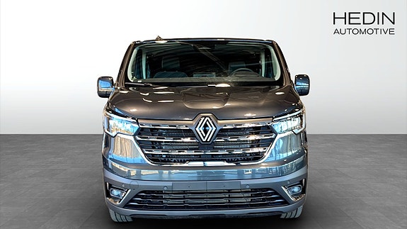 Renault Trafic 8 of 9