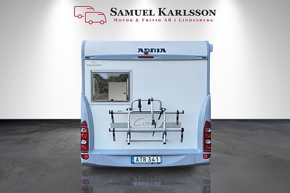 Adria Coral S 680 ST 2.3L Manuell B-kort | Solcell | Ugn | Backkamera 4 of 25