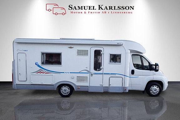 Adria Coral S 680 ST 2.3L Manuell B-kort | Solcell | Ugn | Backkamera 2 of 25
