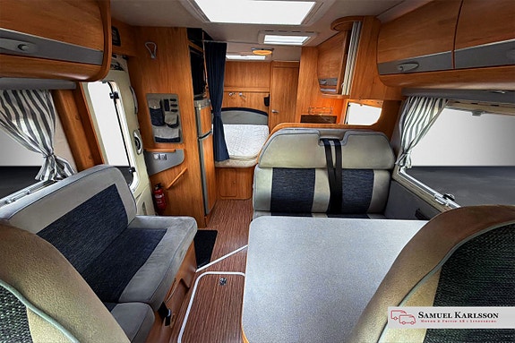Adria Coral S 680 ST 2.3L Manuell B-kort | Solcell | Ugn | Backkamera 15 of 25