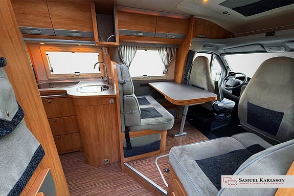 Adria Coral S 680 ST 2.3L Manuell B-kort | Solcell | Ugn | Backkamera 9 of 25