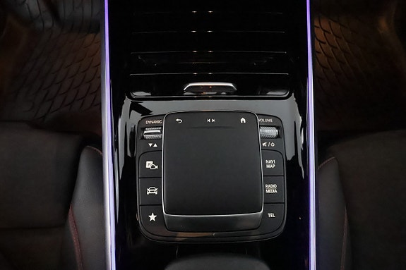 Mercedes-Benz EQB300 24 of 30