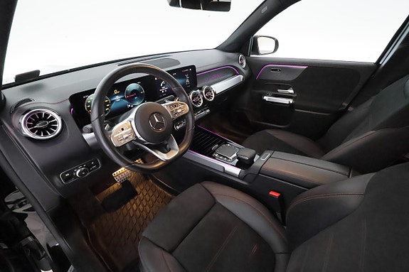 Mercedes-Benz EQB300 11 of 30