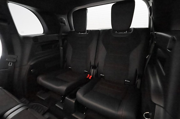Mercedes-Benz EQB300 15 of 30