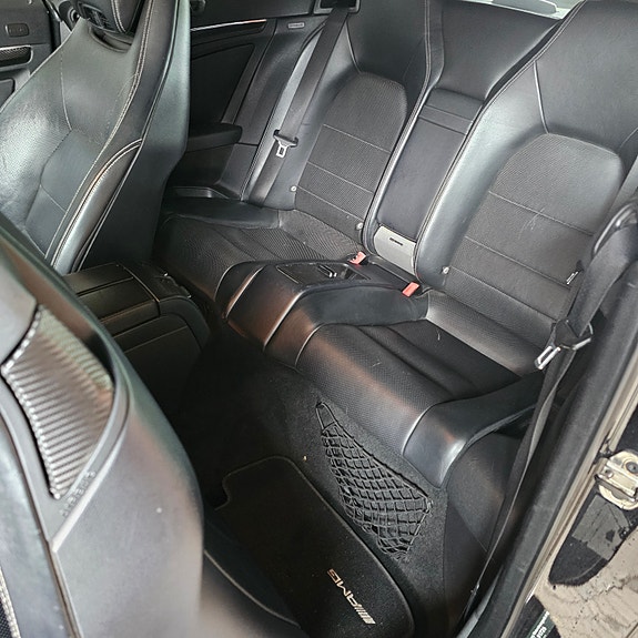 Mercedes-Benz E350 5 of 17
