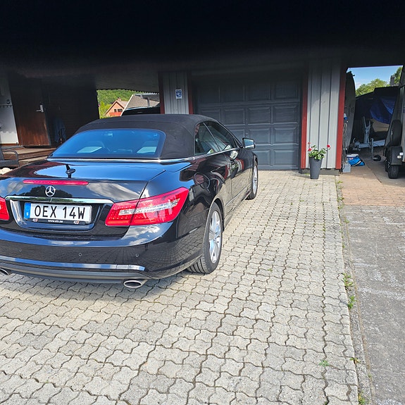 Mercedes-Benz E350 16 of 17