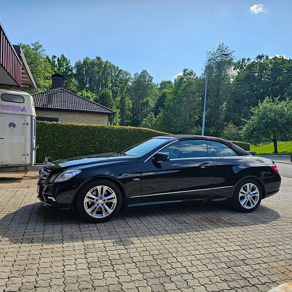 Mercedes-Benz E350 15 of 17