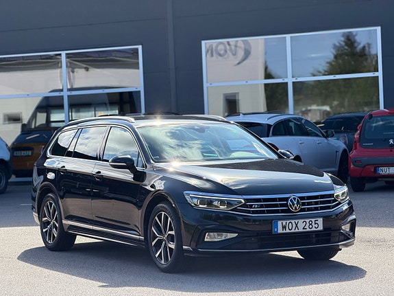 Volkswagen Passat 4 of 15