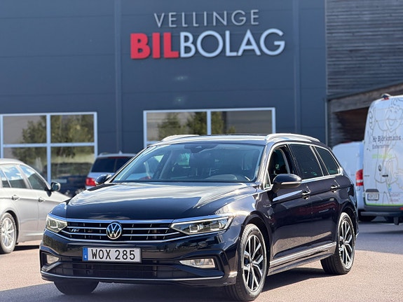 Volkswagen Passat 2 of 15
