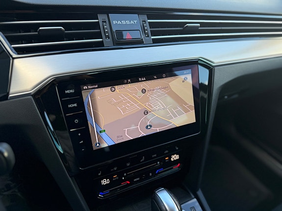 Volkswagen Passat 14 of 15