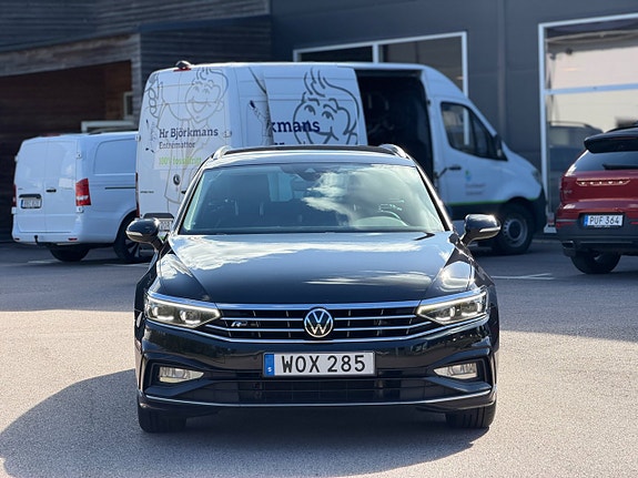 Volkswagen Passat 3 of 15