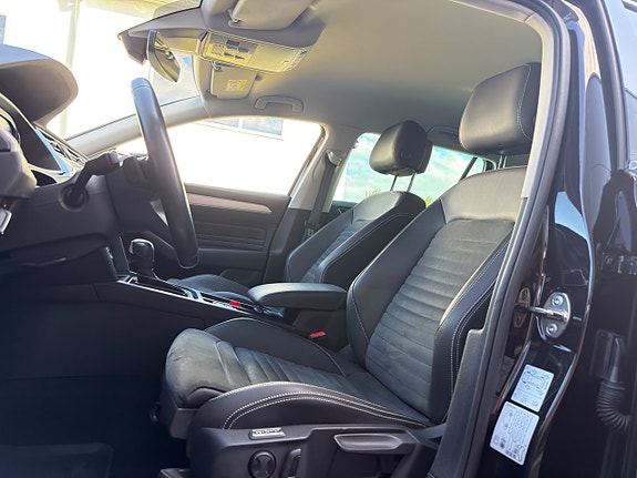 Volkswagen Passat 8 of 15