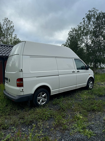 Volkswagen Transporter 2 of 4