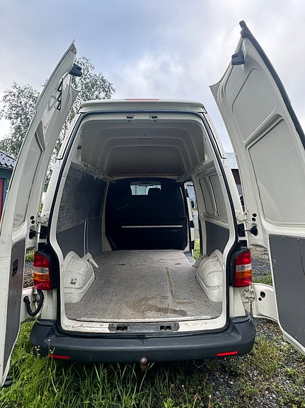 Volkswagen Transporter 4 of 4