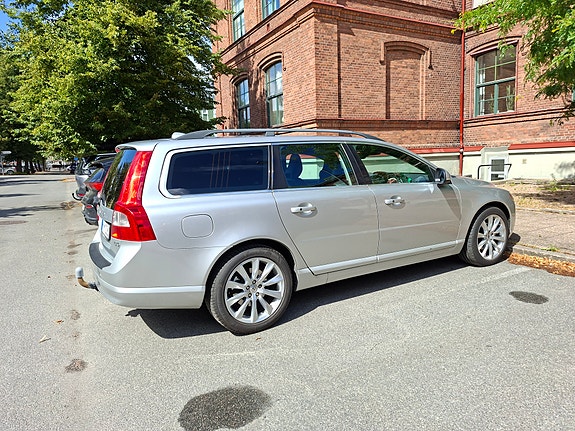 Volvo V70 4 of 9