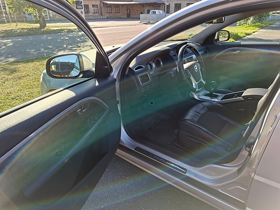 Volvo V70 5 of 9