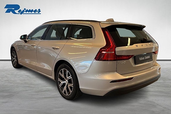 Volvo V60 4 of 17