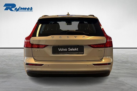 Volvo V60 8 of 17