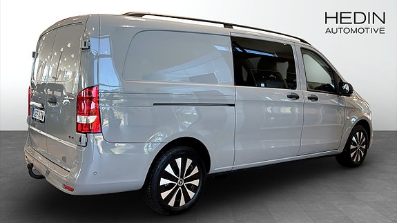 Mercedes-Benz Vito 119 2 of 9
