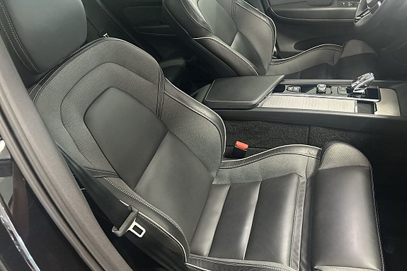 Volvo XC60 7 of 9