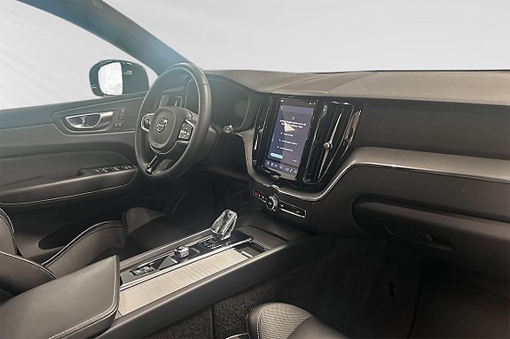 Volvo XC60 6 of 9