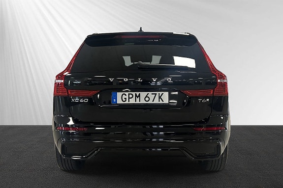 Volvo XC60 2 of 9