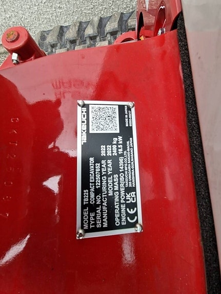Takeuchi TB 225 6 of 6