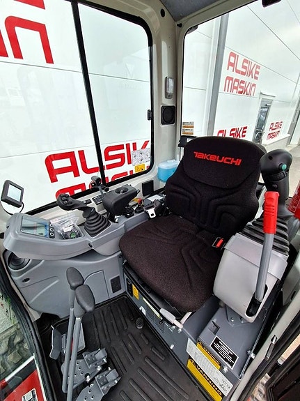 Takeuchi TB 225 5 of 6
