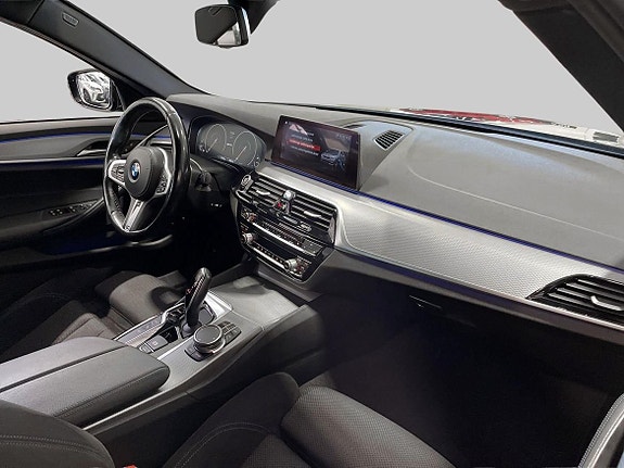 BMW 530e 9 of 18